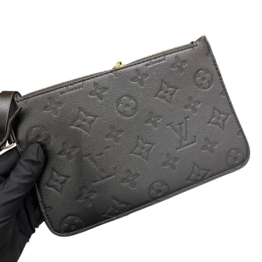 Louis Vuitton Small Bag - Picture 4 of 8